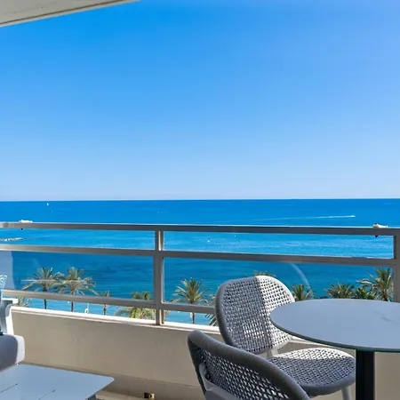 Apartman Front With Pool Marbella