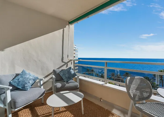 Front With Pool Marbella