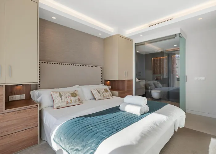 Front With Pool Appartement *